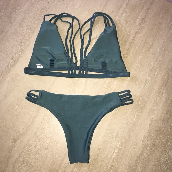 Braided strap Bikini - Picture 2 of 3